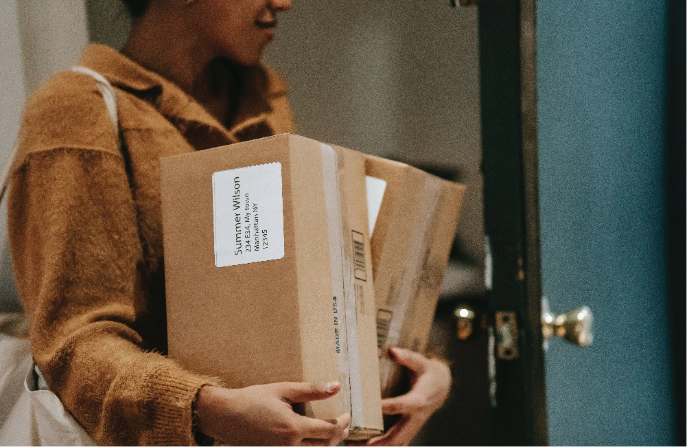 Parcel shipping to customers 