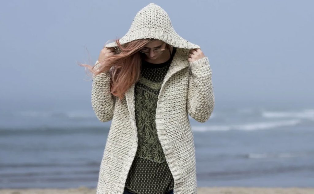 Hooded type of cardigan